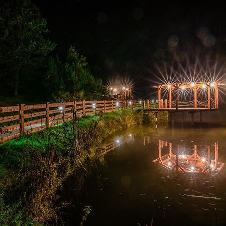 Glamping Pod Gwiazdami Pietrusza Wola Hotel Exterior foto